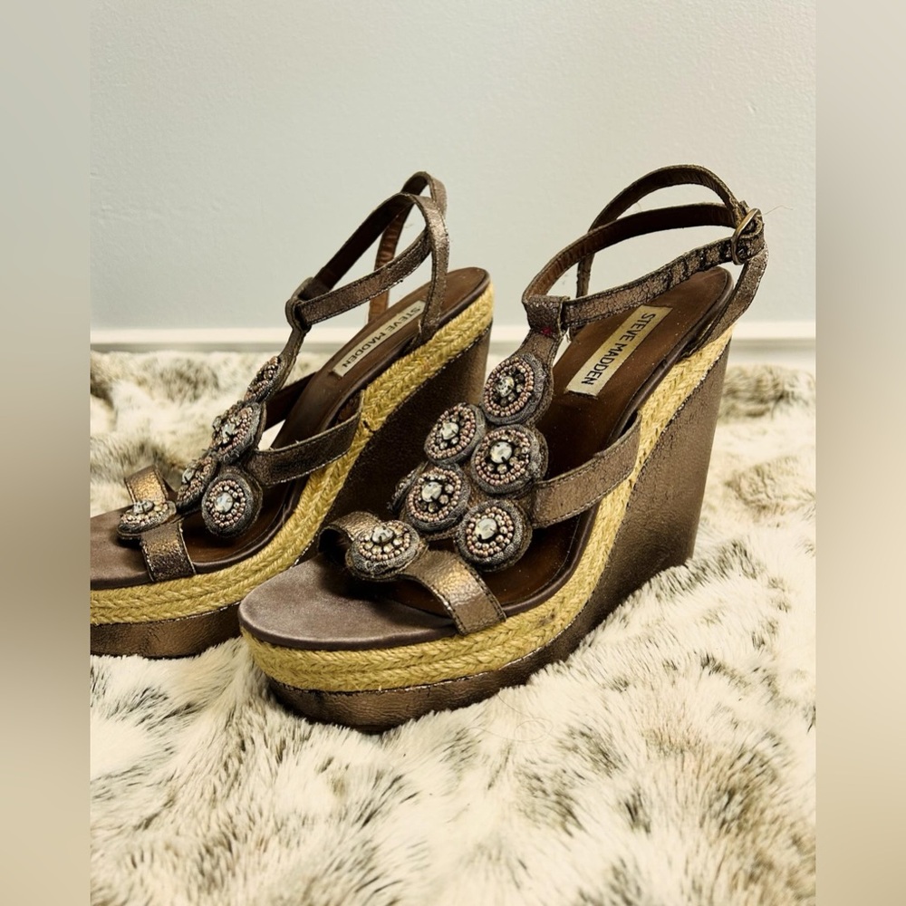 Steve Madden Metallic Strappy Platform Bejewelled Adorned Wedge Ratan Sandals